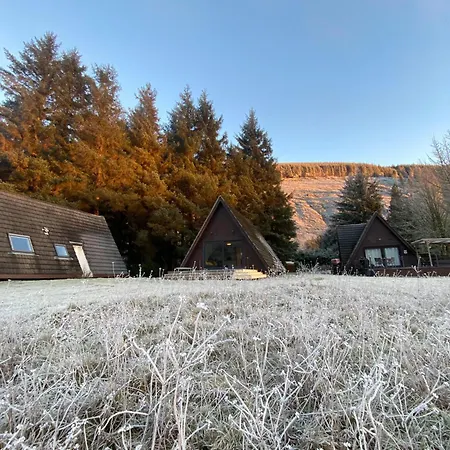 The Triangle Lodge Invergarry Exterior photo